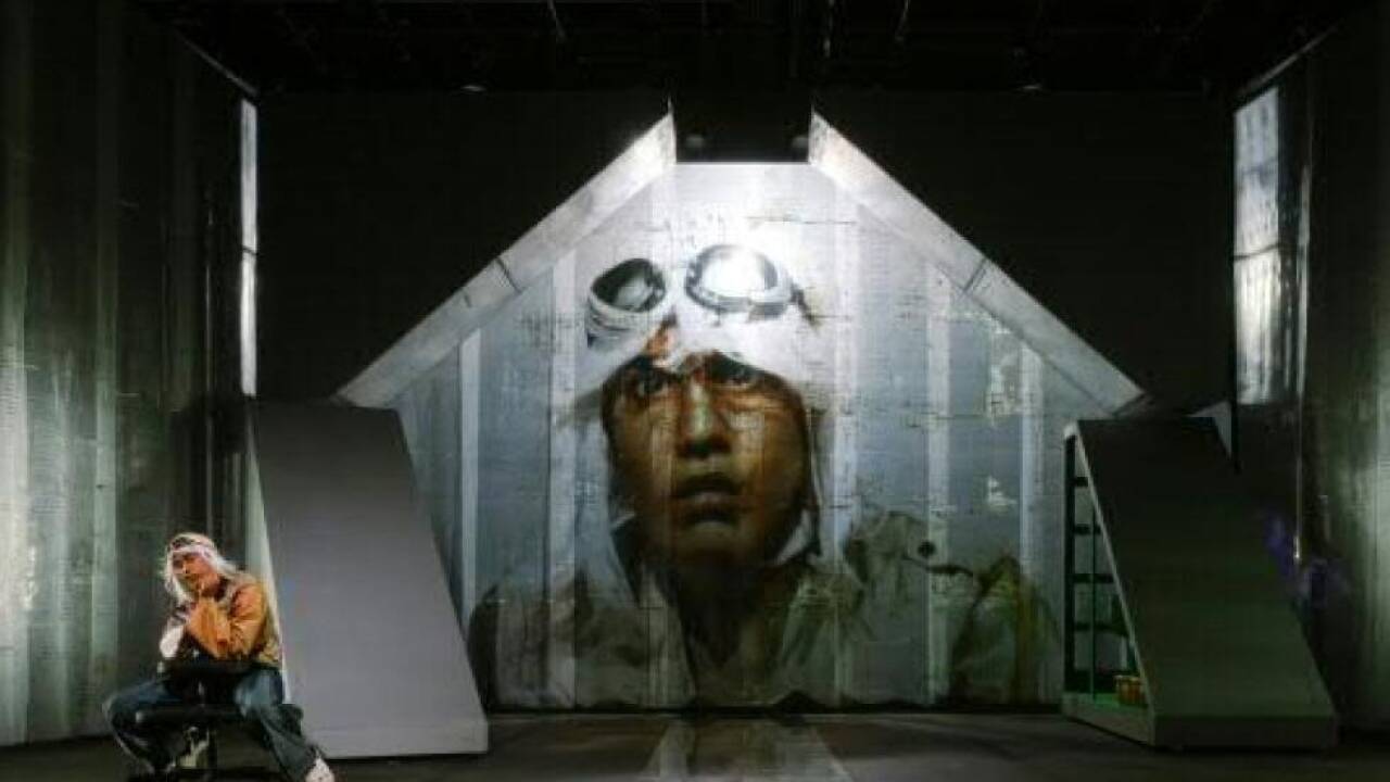 Das Ich kommt selten alleine im Schauspielhaus-'Content' 