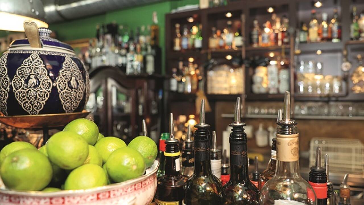 Liebe zum Detail und ein Faible für südliches Design sind der Burdock Bar anzusehen. 