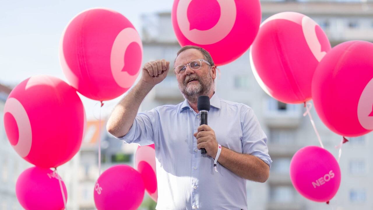 Sepp Schellhorn will die Neos in Salzburg wieder auf Kurs bringen.  