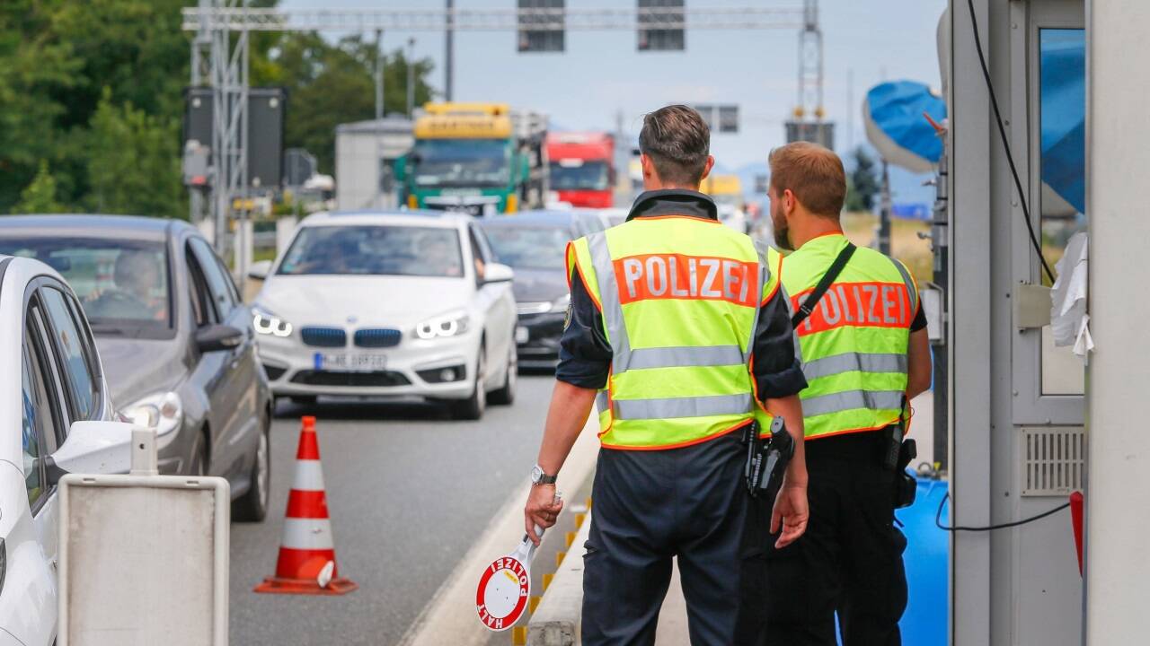 An den deutschen Grenzen hat die Bundespolizei ihre Präsenz deutlich erhöht. Die deutsche Regierung will so die Zahl der illegalen Einreisen senken. 