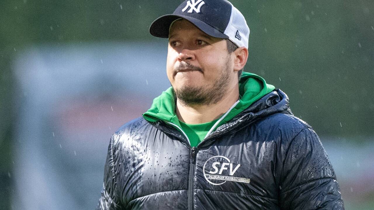 Christoph Lessacher bleibt Trainer in der Salzburger Liga. 
