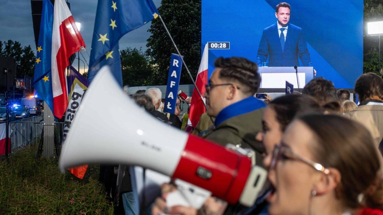 Der Warschauer Bürgermeister Rafał Trzaskowski spricht Englisch, Französisch, Italienisch, Russisch und Spanisch. Der Warschauer Bürgermeister Rafał Trzaskowski spricht Englisch, Französisch, Italienisch, Russisch und Spanisch.