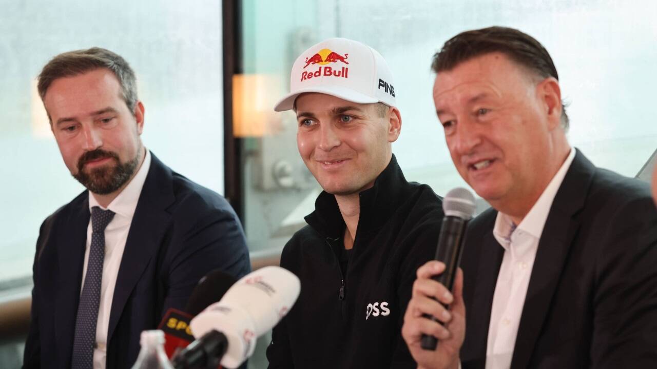 Edwin Weindorfer (r.) mit Matthias Schwab und dem ehemaligen Sport-Landesrat Stefan Schnöll (l.). 