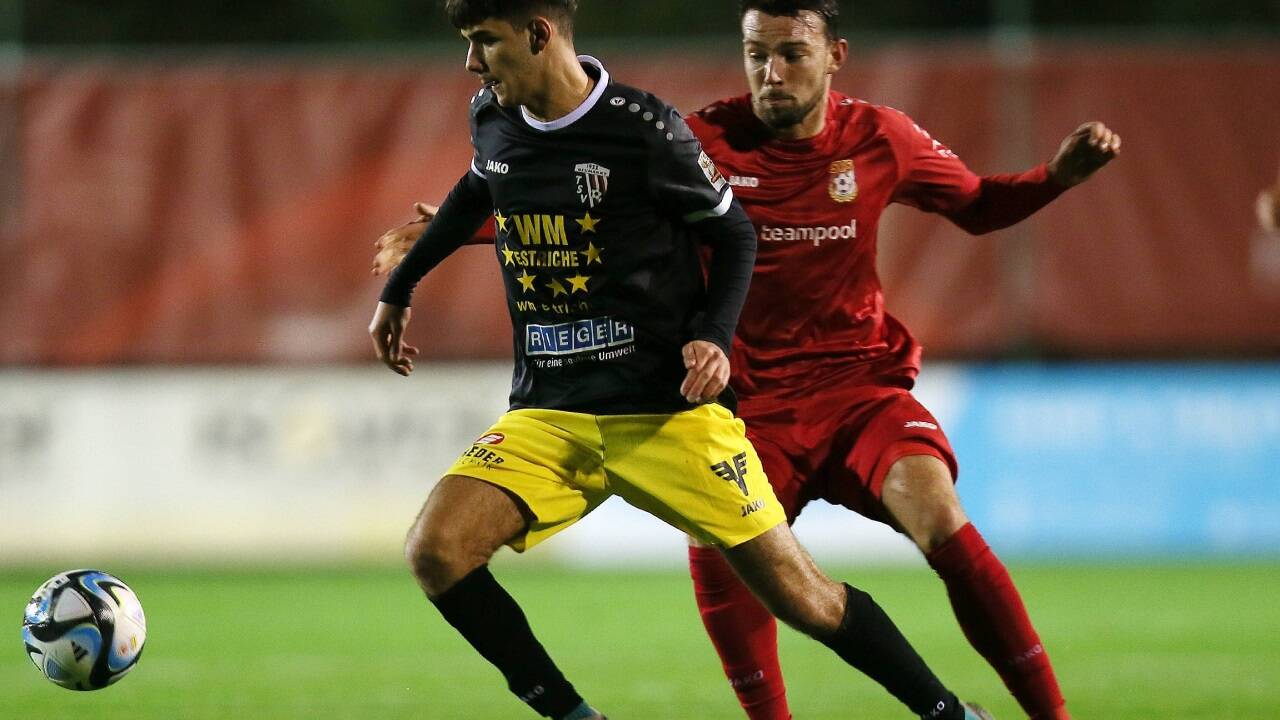 Mustafa Yavuzer (links) glänzte in der Salzburger Liga mit einem Tor und einem Assist, Fabian Büchele musste mit einer Sprunggelenksverletzung raus. 