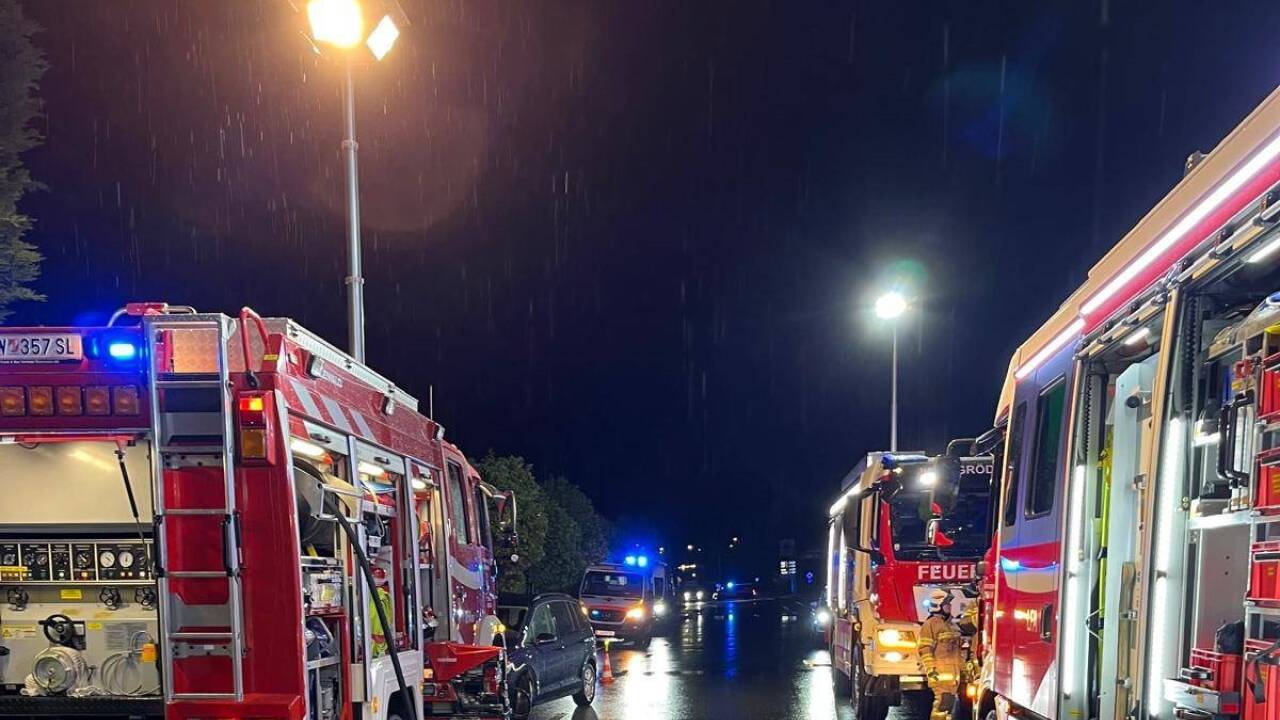 Großeinsatz der Feuerwehren Niederalm und Grödig. 