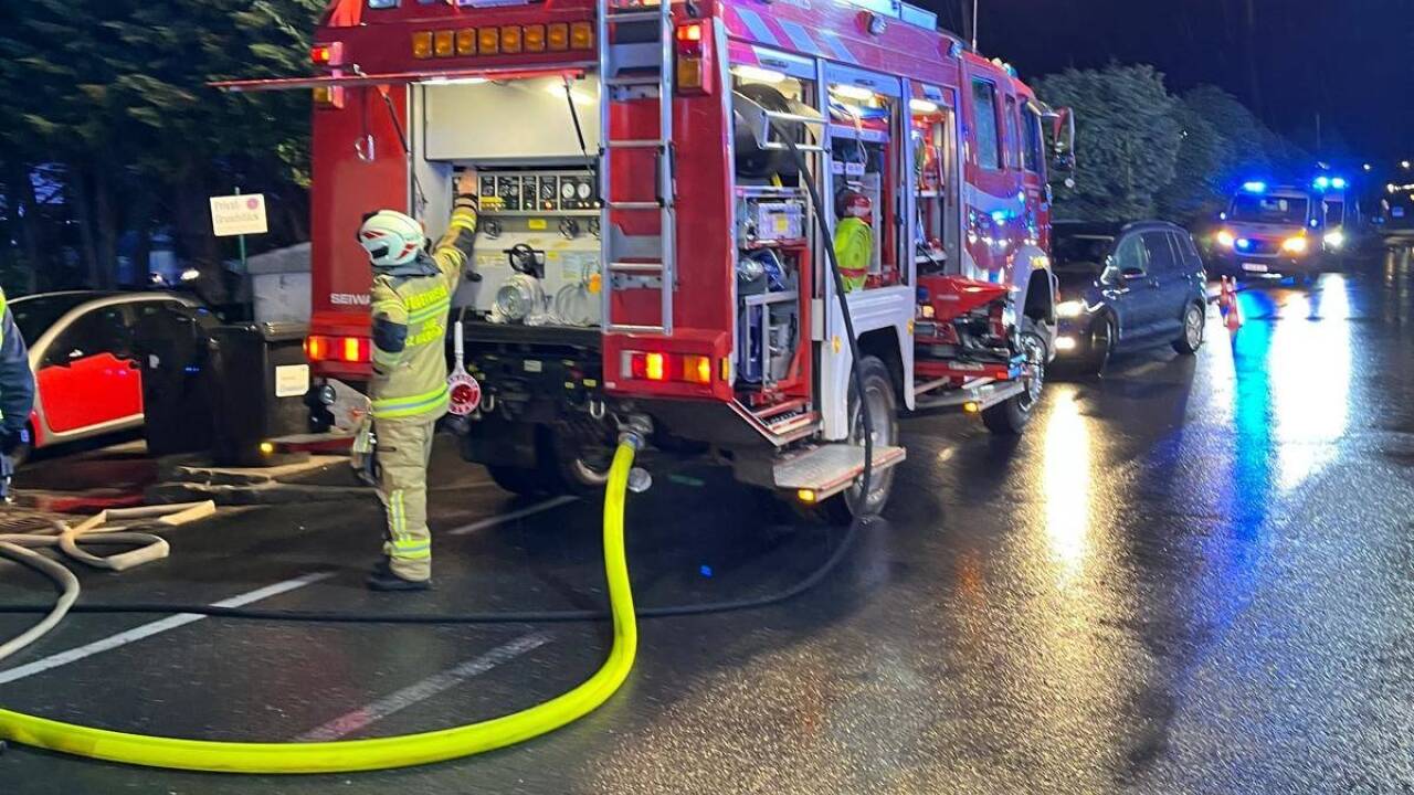 Großeinsatz der Feuerwehren Niederalm und Grödig. 