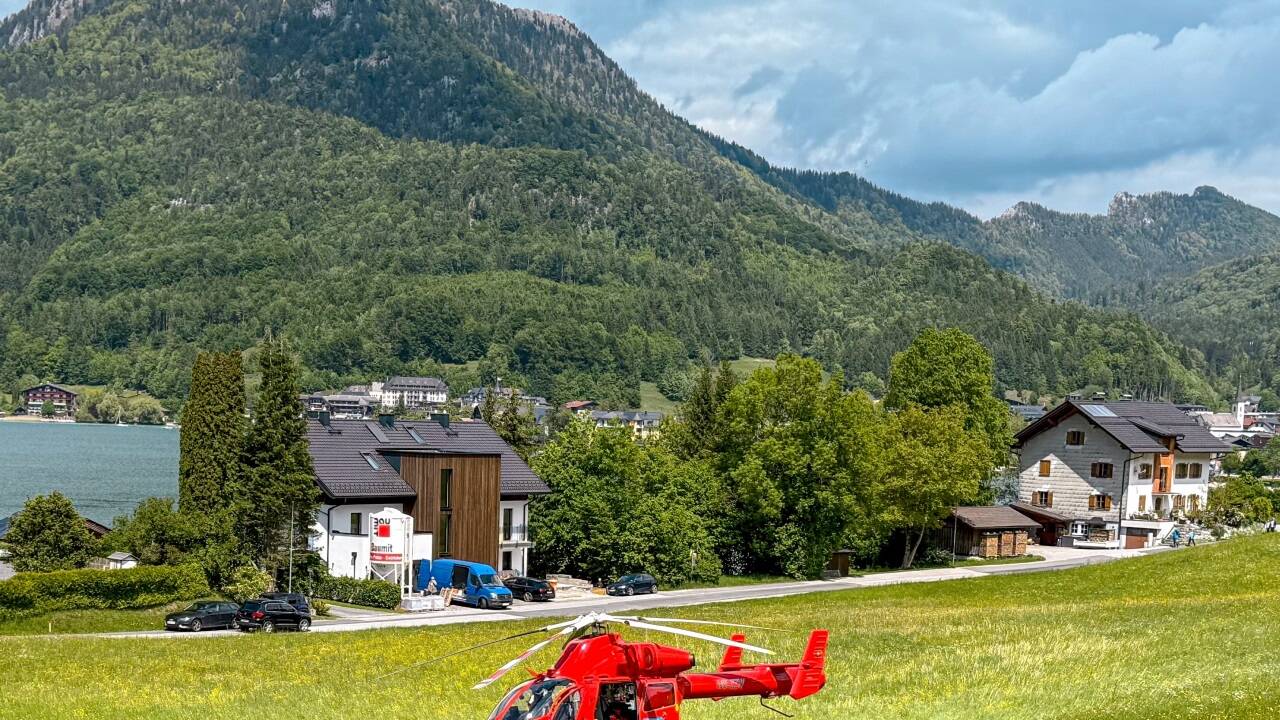 Schwerer Unfall auf der Wolfgangsee Landesstraße.  