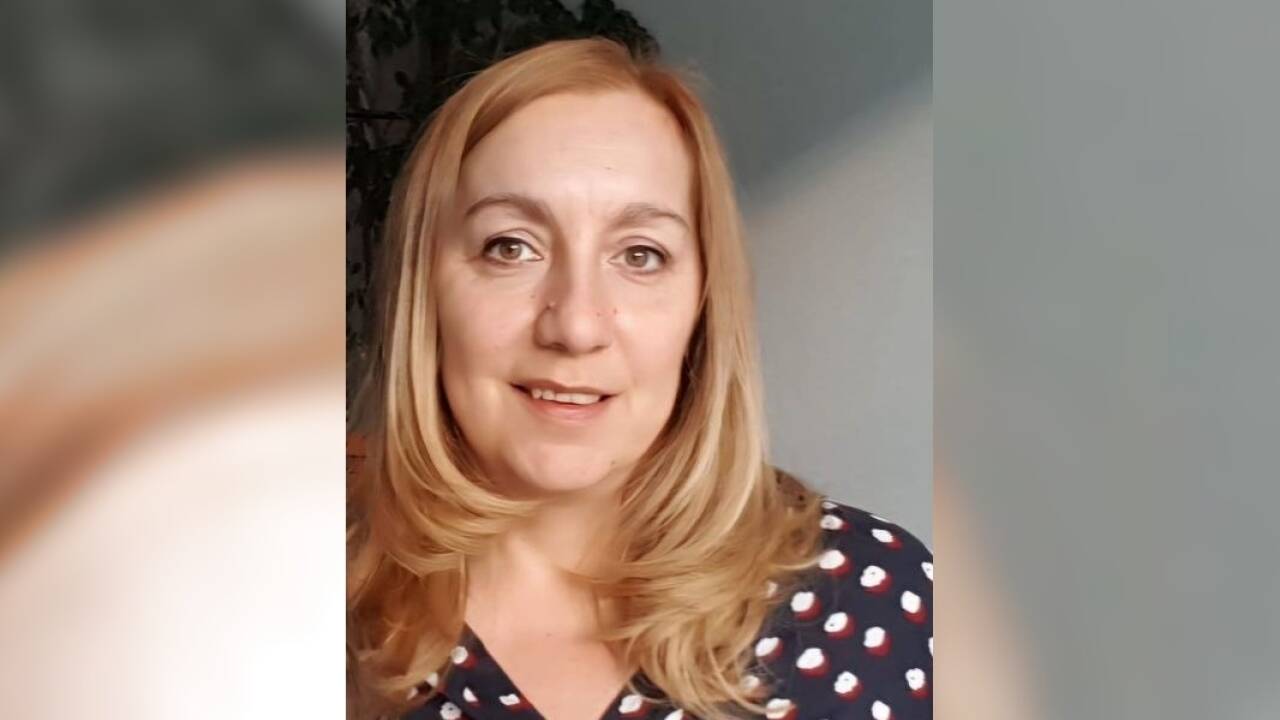 Neda Kuric arbeitet seit 2011 als interkulturelle Beraterin in Hallein und leitet das IKU seit 2024. 