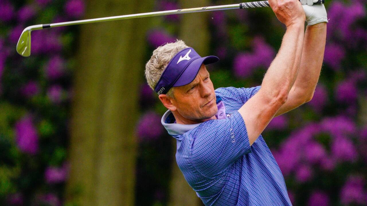 Luke Donald schlägt in Henndorf ab. 