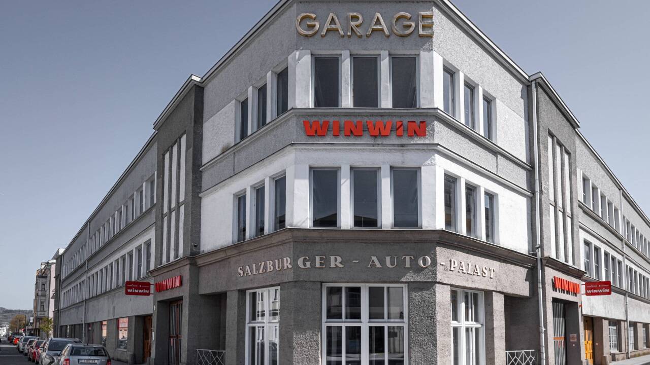 Beispielhaft für Form und Inhalt des Bauens der Moderne: der Salzburger Autopalast. 