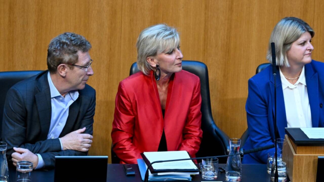 Achitz und Schwarz behalten ihren Job, Schwetz schied aus 