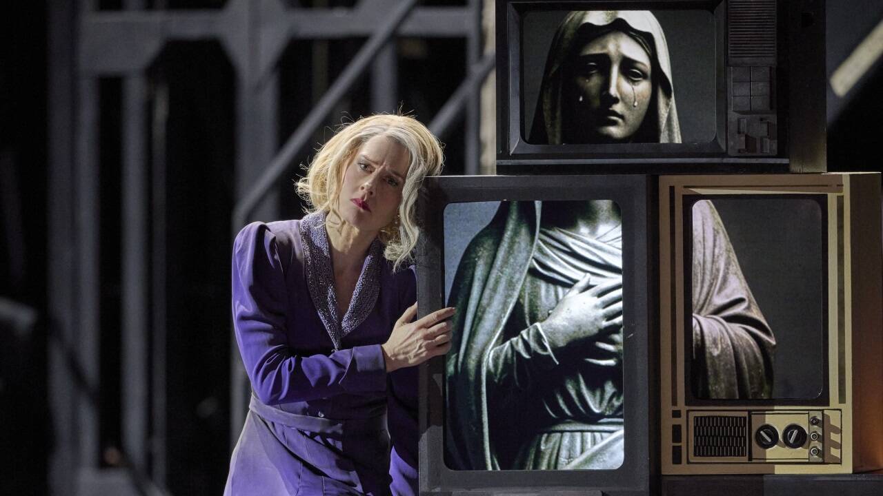 Malin Byström als Elisabeth. 