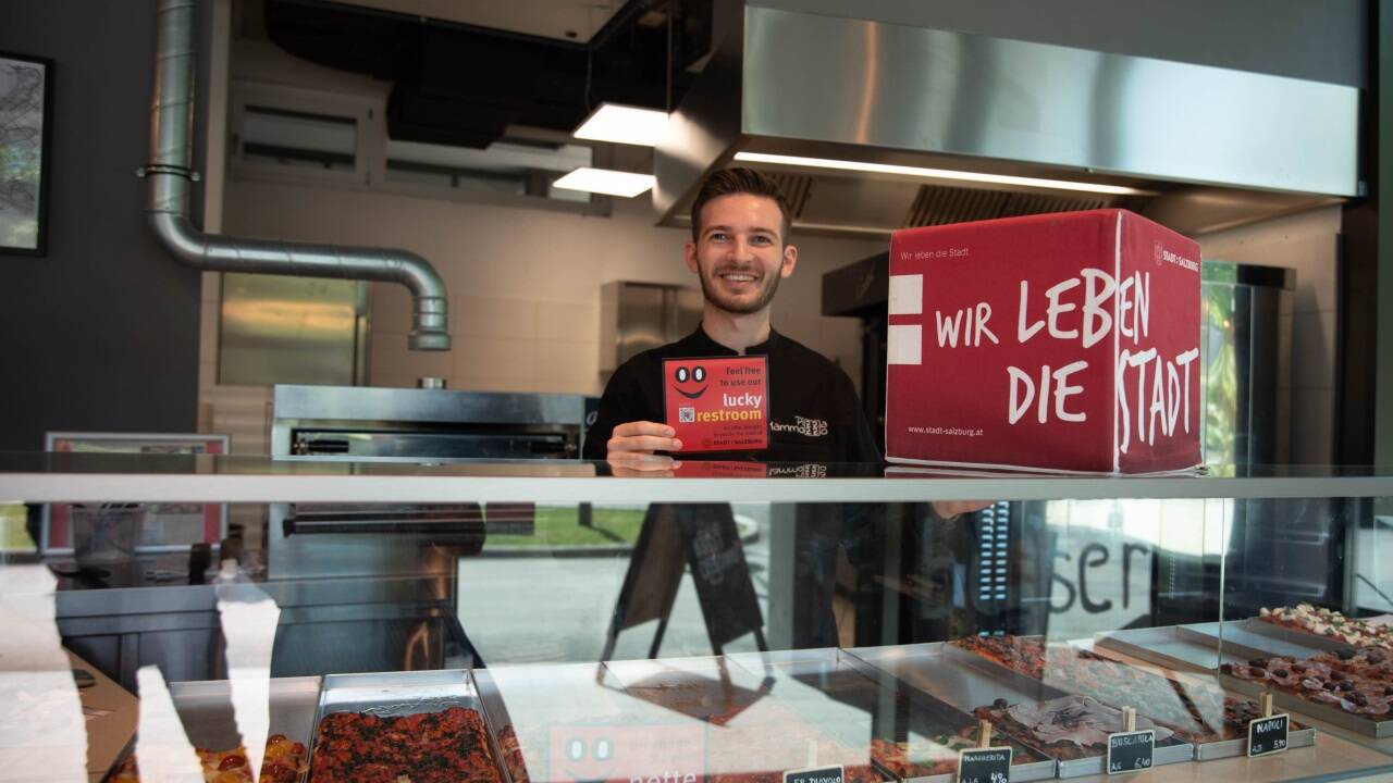 Pizzabäcker Matteo Minici nimmt mit seinem Betrieb teil. 
