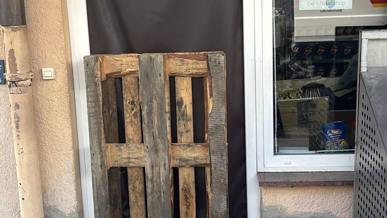 Nach einem Einbruch in ein Geschäft in Bischofshofen fürchten sich die Betreiber vor weiteren Einbrüchen. 