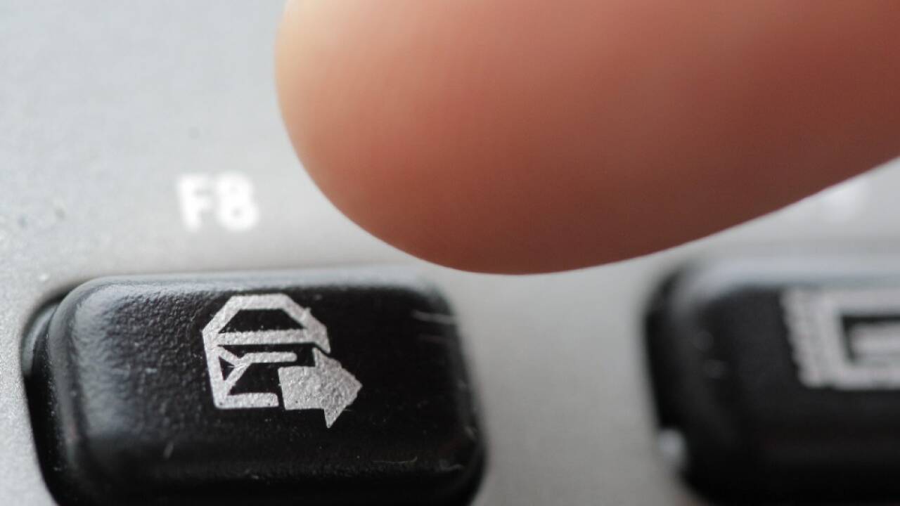Bei Jungen stieg die Nutzung von E-Mails 