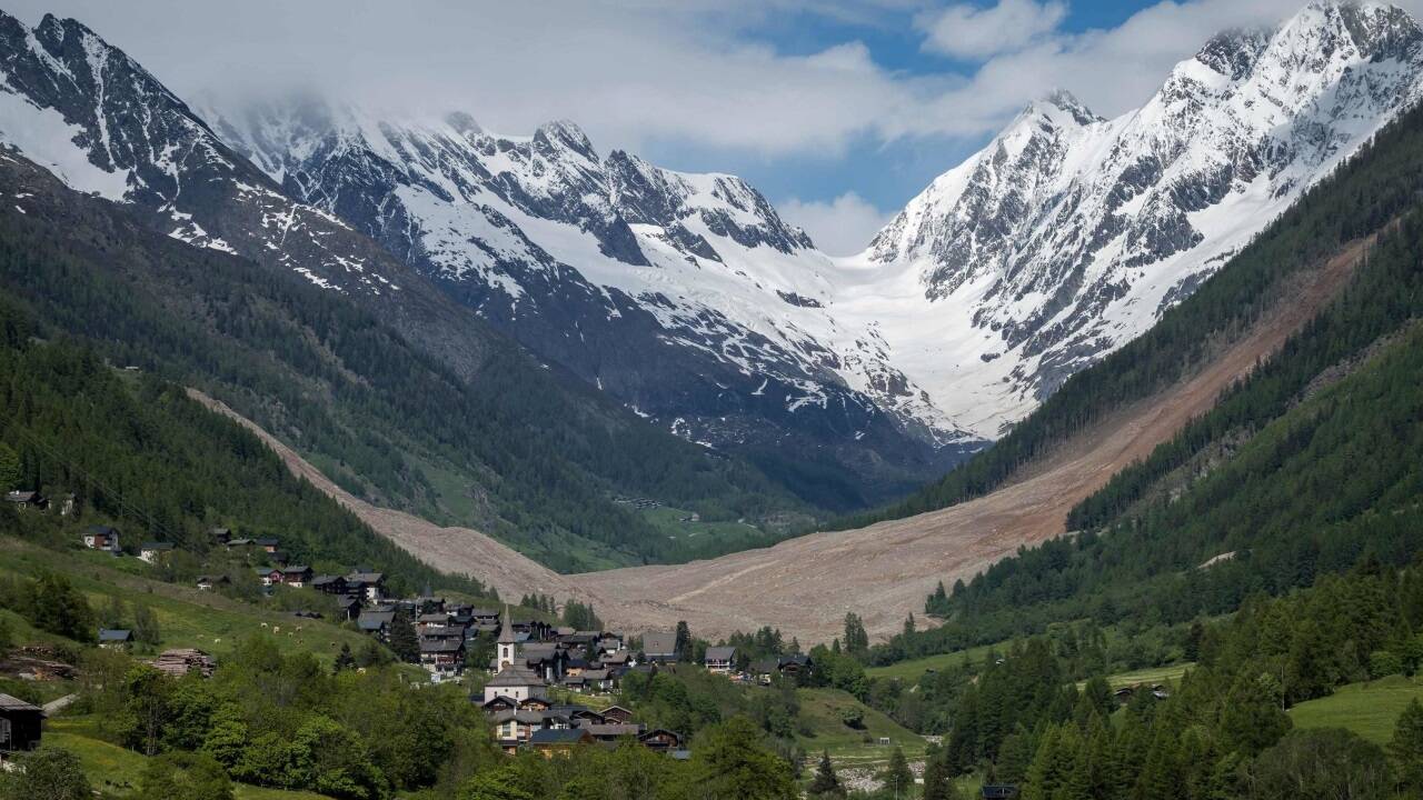 Blatten ist fast vollständig unter Geröll begraben. 