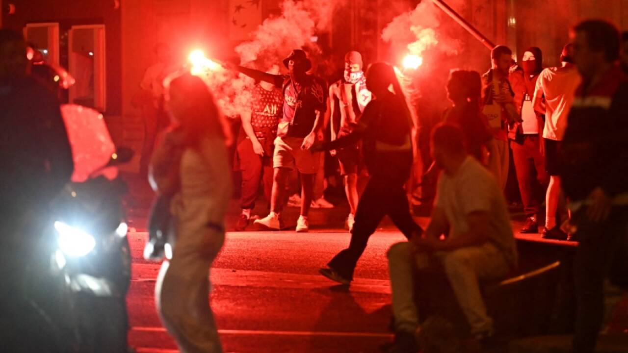 Chaotische Szenen in französischer Hauptstadt 