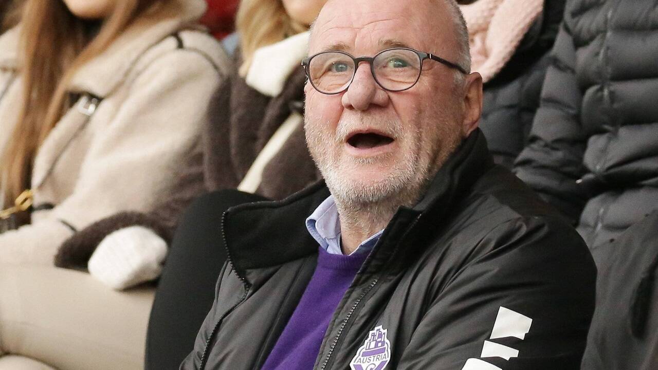 Präsident Claus Salzmann ist weiterhin auf der Suche nach einem Sportdirektor für Austria Salzburg. 