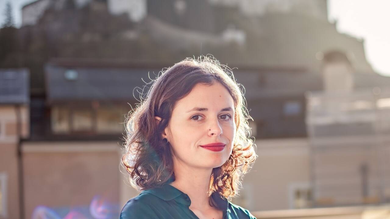 Historikerin Eva Bammer: „Es geht auch um Demokratiebildung – gerade in Zeiten der Krisen und Kriege.“ 