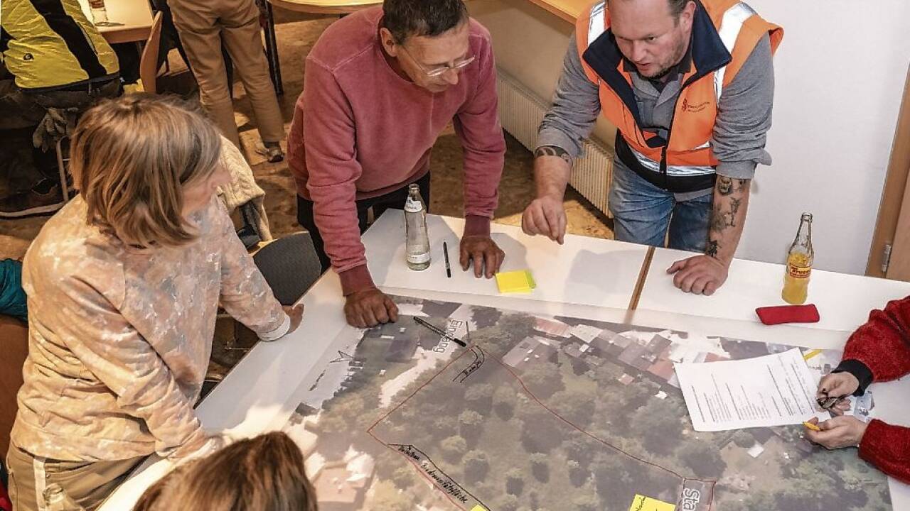 Anfang Mai diskutierten rund 50 Bürgerinnen und Bürger, wie man den Forstgarten künftig umgestalten und nutzen könnte. 