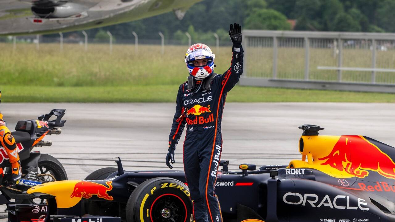 Max Verstappen bei der Wiedereröffnung des Hangar-7 in Salzburg. 
