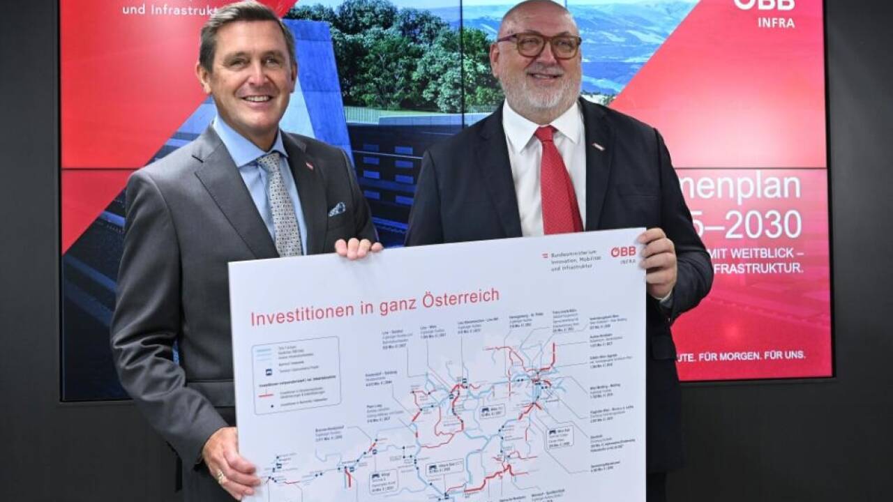 Hanke und Matthä beim Pressetermin am Donnerstag in Wien 