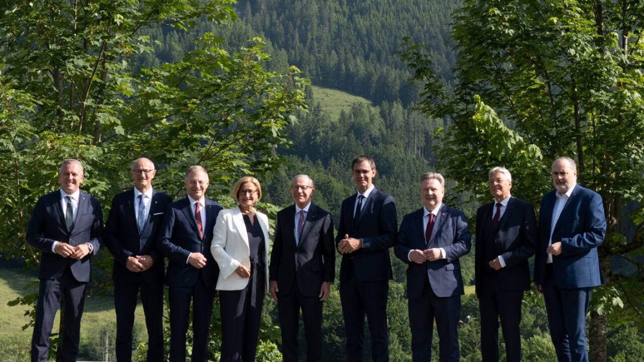 Die Landeshauptleute konferieren in Leogang. Zu Beginn der Konferenz traf man sich zum Familienfoto.  
