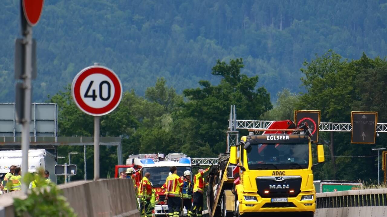 Im Einsatz waren Feuerwehren aus Piding (Bayern) und Wals-Siezenheim (Salzburg).  