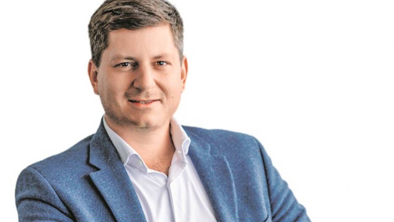 SN-Herausgeber Maximilian Dasch. 