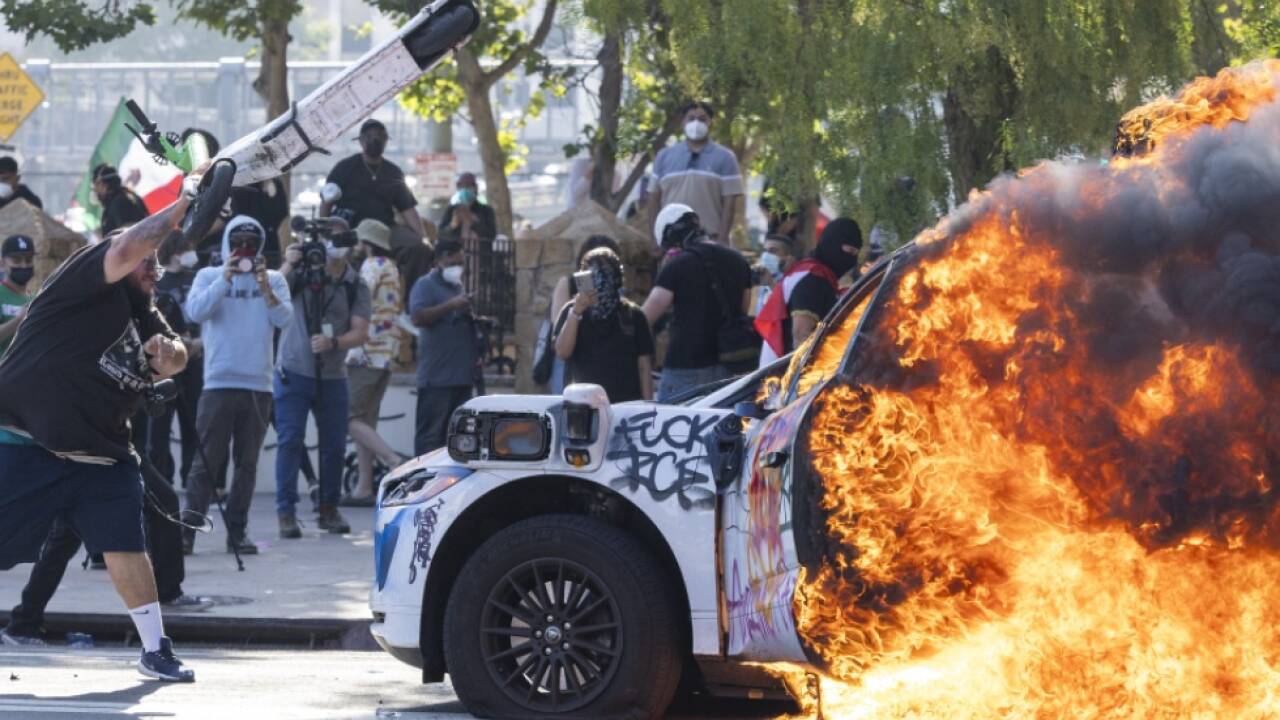 Auschreitungen bei Protesten in Los Angeles 