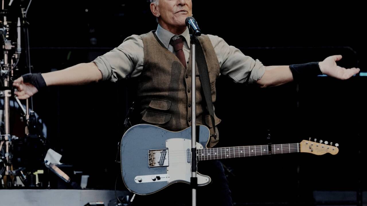 Klare Ansagen und mitreißende Musik: Bruce Springsteen und die E Street Band rockten das Berliner Olympiastadion. 