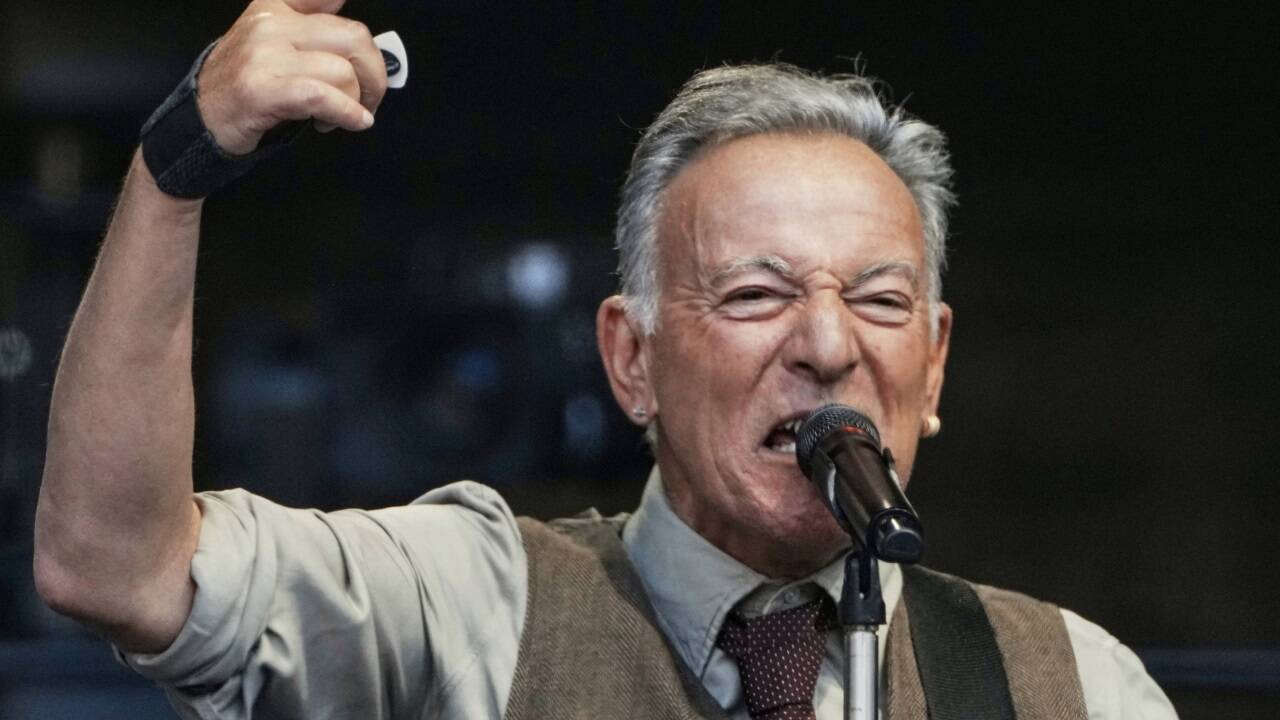 Klare Ansagen und mitreißende Musik: Bruce Springsteen und die E Street Band rockten das Berliner Olympiastadion. 