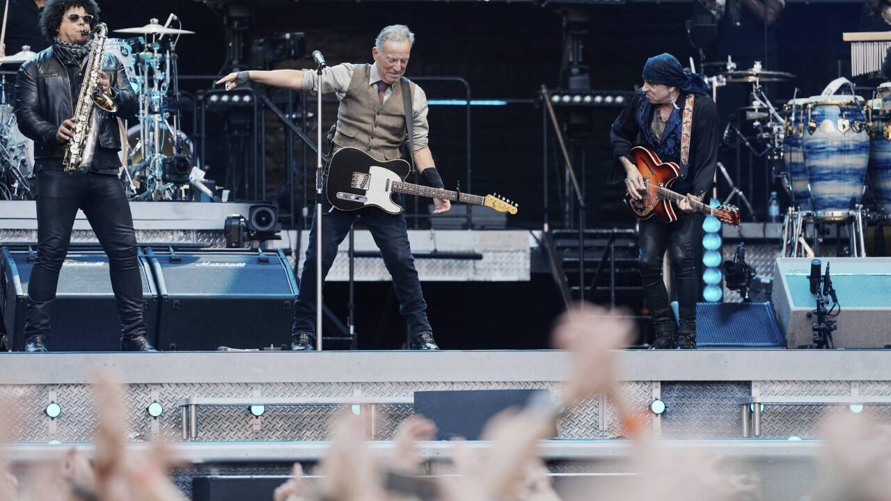 Klare Ansagen und mitreißende Musik: Bruce Springsteen und die E Street Band rockten das Berliner Olympiastadion. 