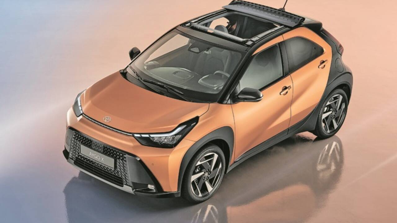 Der kompakte Aygo X kommt bald nur noch als Vollhybrid. 