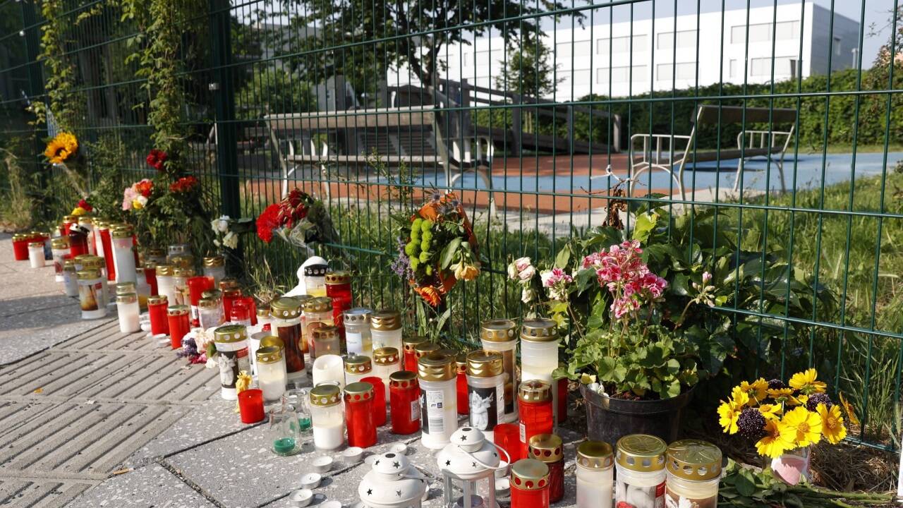 Nach dem Amoklauf mit elf Toten ist erneut eine Debatte über ein strengeres Waffengesetz entbrannt. 