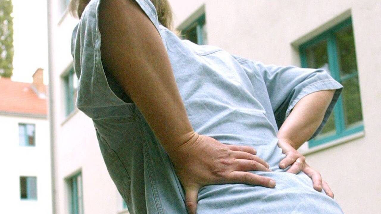 Rückenschmerzen – eine Qual.  Rückenschmerzen – eine Qual.