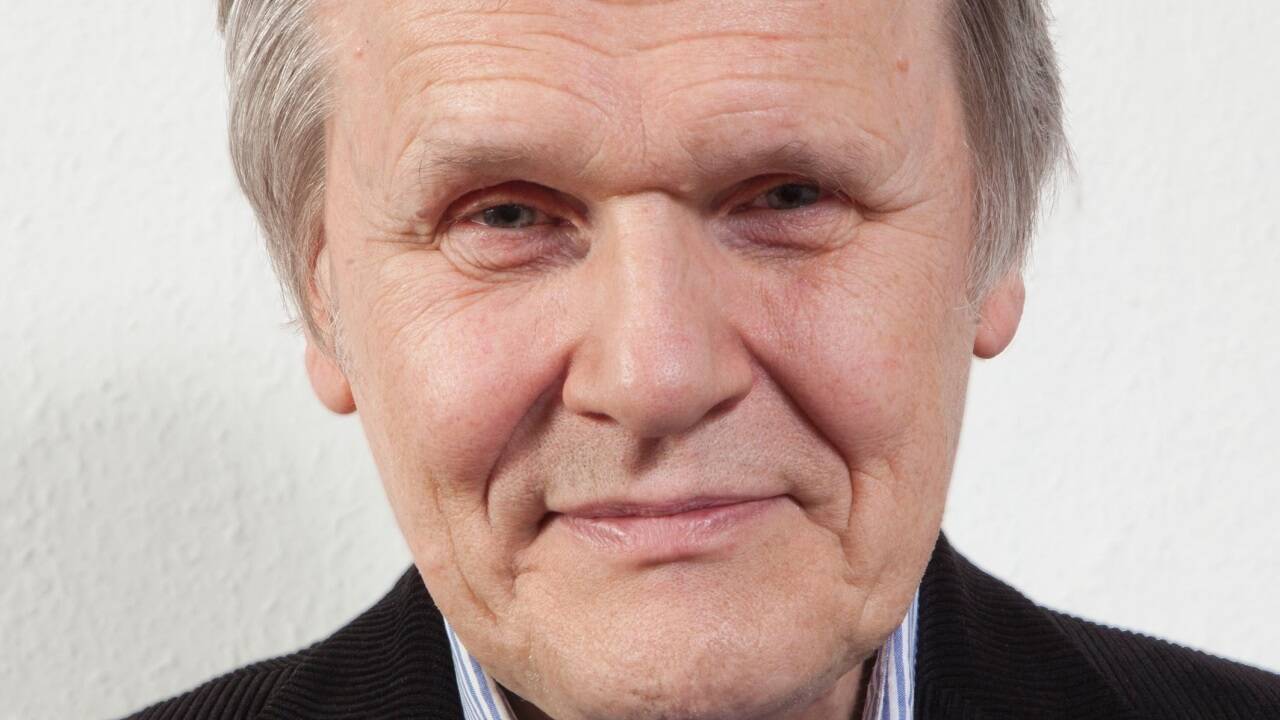 Wolfgang Krüger ist Psychotherapeut und Autor und lebt in Berlin.  