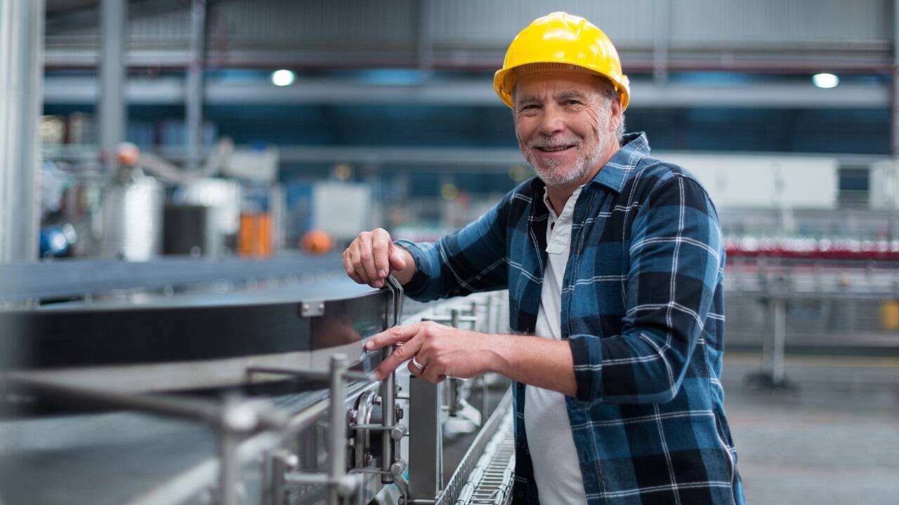 Ein großer Umbruch zeichnet sich am Arbeitsmarkt ab, da die Babyboomer in Pension gehen und die Digitalisierung immer mehr Arbeitsplätze beeinflusst. 