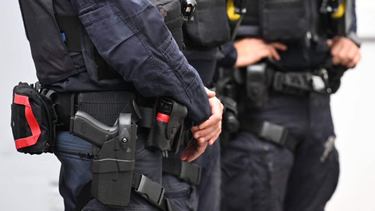 Fünf Polizisten verletzt Fünf Polizisten verletzt