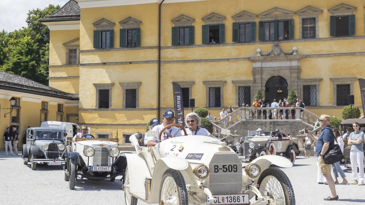 Fans historischer Fahrzeuge hatten in Hellbrunn viel zu sehen. 