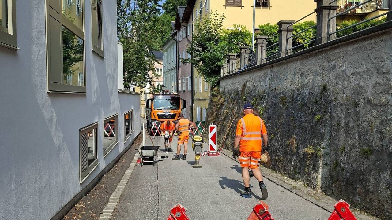 Arbeiten beim Loch in der Arenbergstraße  