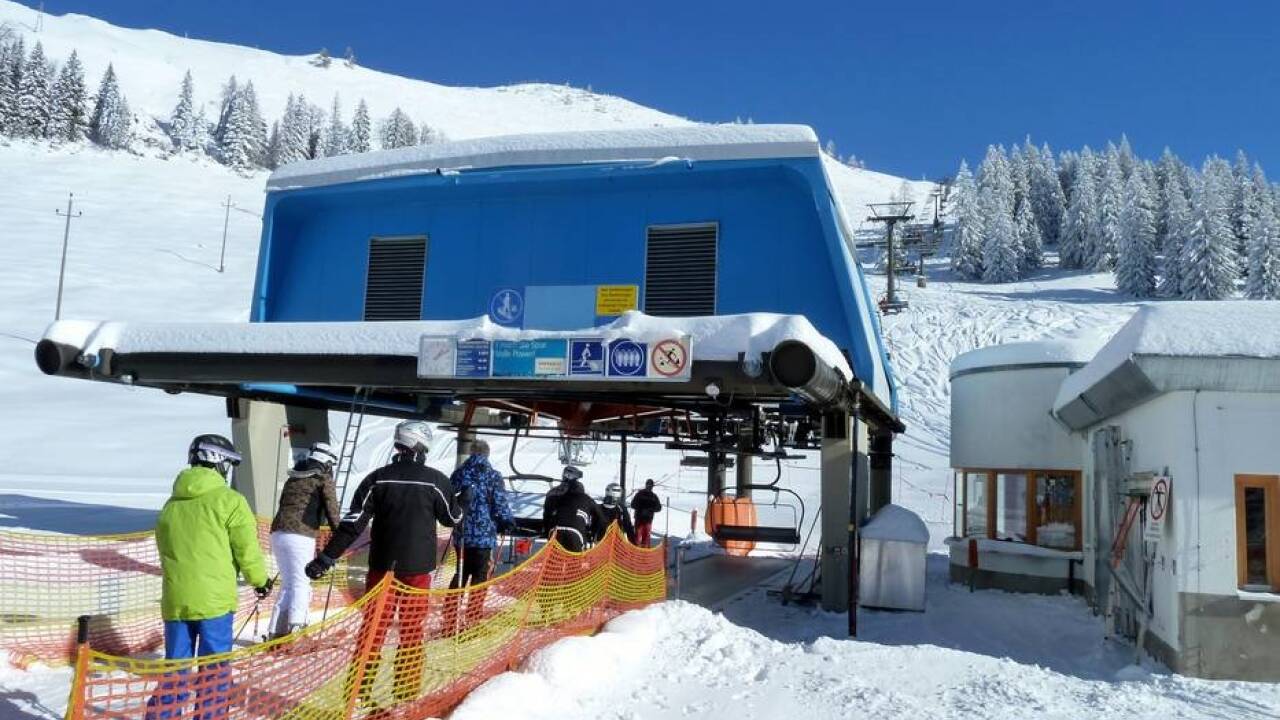 Der Aussichtsberglift – Talstation. Der Aussichtsberglift – Talstation.