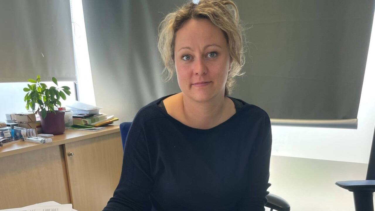 Sozialarbeiterin Alina Kugler kritisiert die Ausweisungen: „Fünf Bescheide wurden vom Höchstgericht aufgehoben.“ 