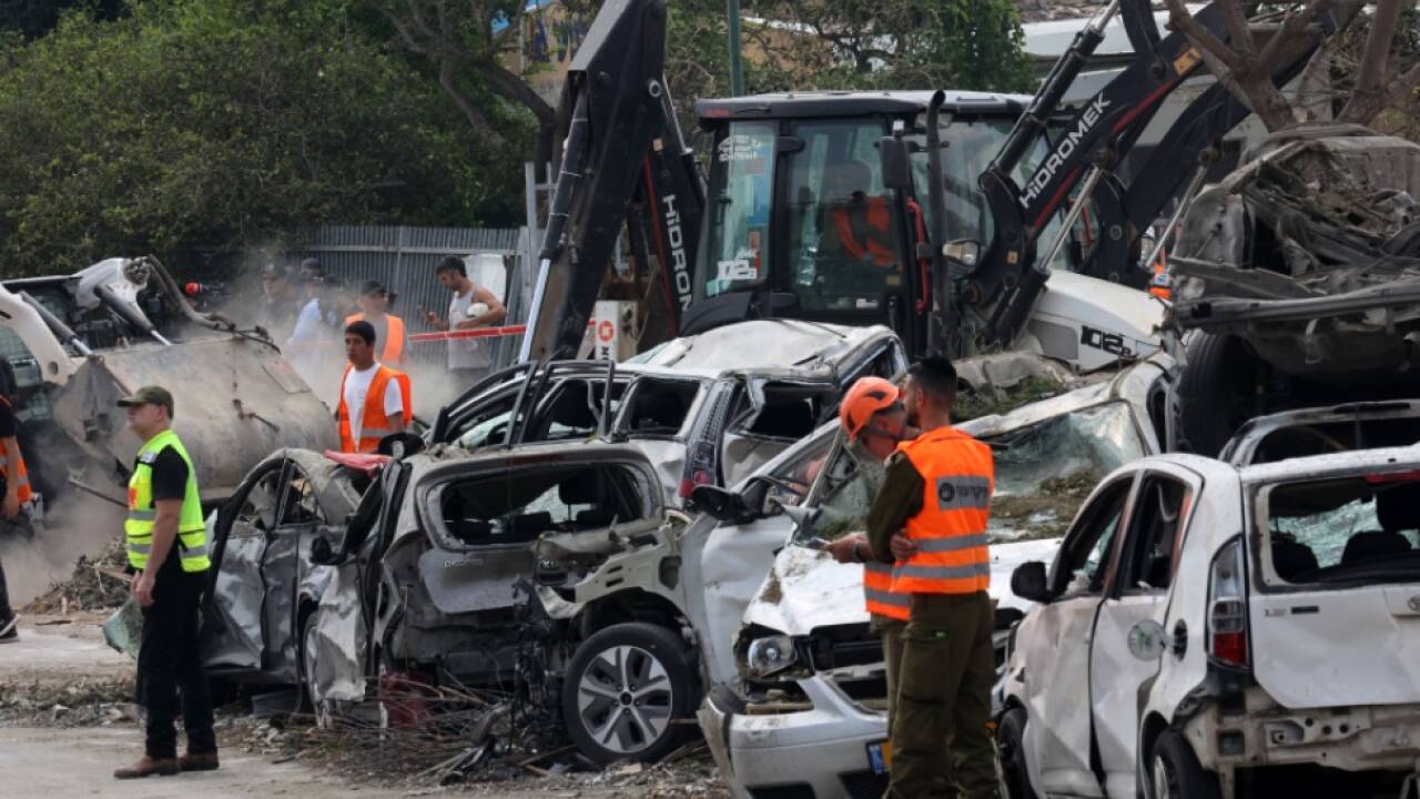 Folgen iranischer Rakenteneinschläge in Israel 