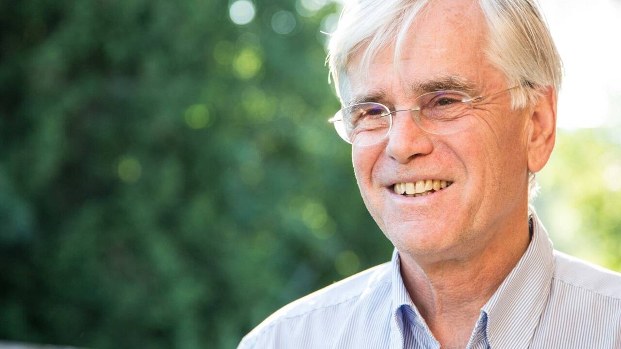 Georg Lexer (72) ist Chirurg, war Primararzt und hat ein Kärntner Spital geleitet. Nun ist er in Pension, bewirtschaftet mit seiner Frau einen Hof und lebt für die Naturheilkunde. Bei den „Heilsamen Tagen“ in Unken diesen Freitag und Samstag ist er einer der Referenten.  Georg Lexer (72) ist Chirurg, war Primararzt und hat ein Kärntner Spital geleitet. Nun ist er in Pension, bewirtschaftet mit seiner Frau einen Hof und lebt für die Naturheilkunde. Bei den „Heilsamen Tagen“ in Unken diesen Freitag und Samstag ist er einer der Referenten.