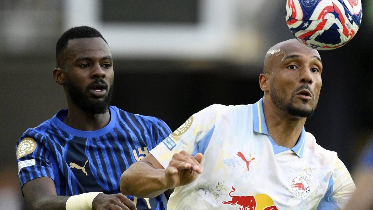 Stürmer Karim Onisiwo (r.) soll die Real-Defensive beschäftigen.  