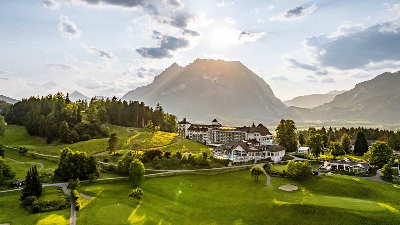 5-Sterne IMLAUER Hotel Schloss Pichlarn mit Wellness und Golf im steirischen Ennstal.  