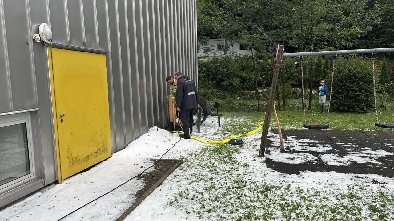 Etwa im Stadtgebiet von Kitzbühel in Tirol wurde die Feuerwehr zu zahlreichen Einsätzen alarmiert. 