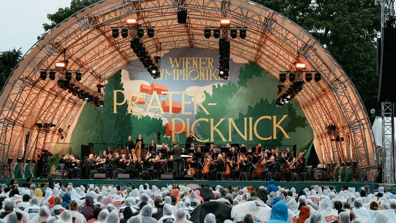 „Picknick im Park“ der Wiener Symphoniker auf der Kaiserwiese im Prater.  