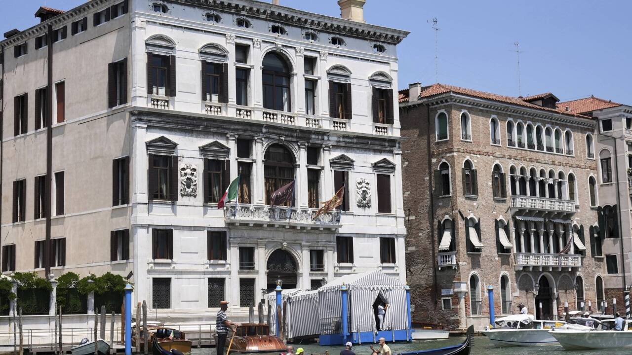 Vor dem Aman-Hotel in Venedig. 